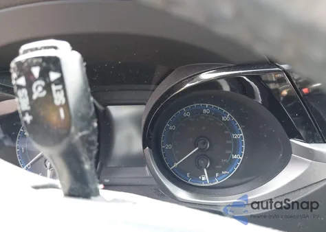 2016 Toyota Corolla S Plus z USA, uszkodzony, nr VIN 2T1BURHE0GC728614